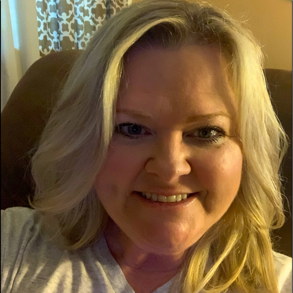 Meet your Posher, Tina